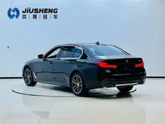 2022 BMW 5 Series 525Li M Sport Package, чёрный — фото 14