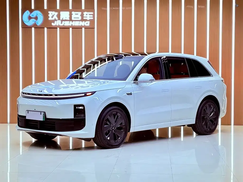 2025 Li Auto L6