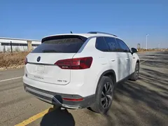 2022 Volkswagen Tayron 280TSI 2WD Luxury, белый — фото 7