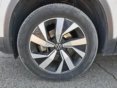 2022 Volkswagen Tayron 280TSI 2WD Luxury, белый — фото 8