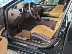 2021 Lexus ES 300h Excellence, чёрный — фото 10