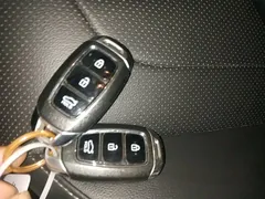2021 Hyundai Elantra 1.5L CVT LUX Premium, белый — фото 9
