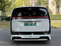 2024 Li Auto MEGA Ultra, белый — фото 9