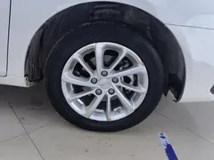 2021 Geely Emgrand UP 1.5L CVT, белый — фото 6