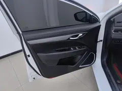 2021 Geely Emgrand UP 1.5L CVT, белый — фото 7