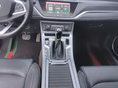 2021 Geely Emgrand UP 1.5L CVT, белый — фото 16