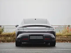 2026 Xiaomi SU7 RWD Standard — фото 8