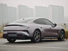 2026 Xiaomi SU7 RWD Standard — фото 9