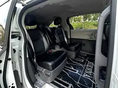 2023 Toyota Sienna 2.5L Hybrid Luxury, белый — фото 1