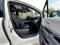 2023 Toyota Sienna 2.5L Hybrid Luxury, белый — фото 2