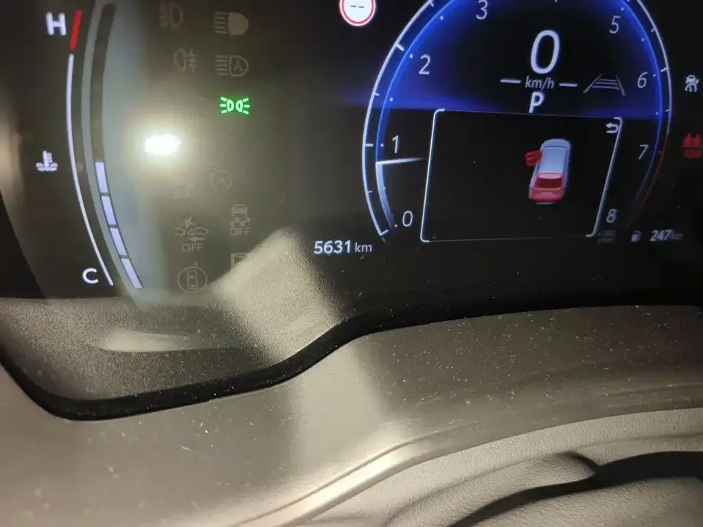 2023 Toyota Frontlander 2.0L CVT Leading