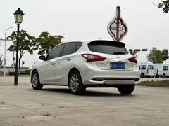 2021 Nissan Tiida 1.6L CVT, белый — фото 6