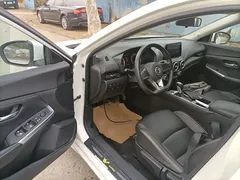 2021 Nissan Sylphy 1.6L XL CVT, белый — фото 16