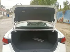 2021 Nissan Sylphy 1.6L XL CVT, белый — фото 19