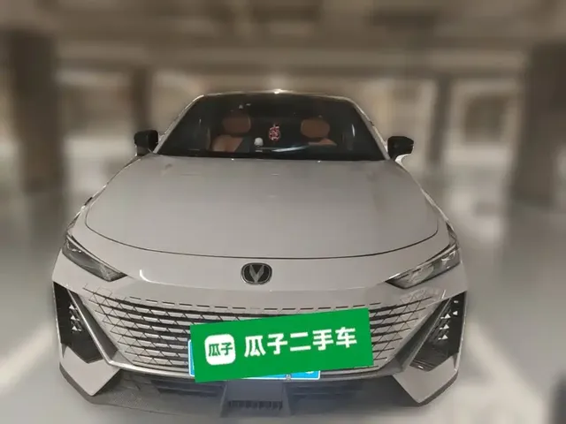2022 Changan UNI-V 1.5T Premium