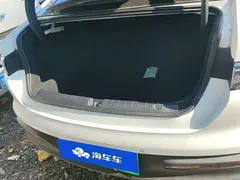 2025 BYD Seal 05 PHEV DM-i Smart Drive 55km Luxury, белый — фото 4