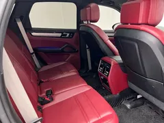 2023 Porsche Cayenne 3.0T Platinum Edition, чёрный — фото 20
