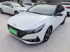 2022 Hyundai Elantra 1.5L CVT LUX Premium, белый — фото 2