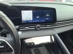 2022 Hyundai Elantra 1.5L CVT LUX Premium, белый — фото 13