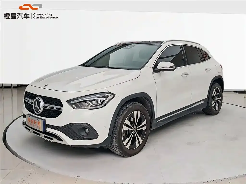 2023 Mercedes-Benz GLA 220