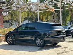 2025 Li Auto i8 Standard, чёрный — фото 4