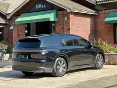 2025 Li Auto i8 Standard, чёрный — фото 6