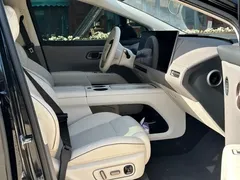 2025 Li Auto i8 Standard, чёрный — фото 15