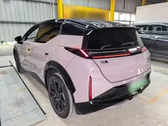 2025 Zeekr X 5 seats Long Range — фото 5