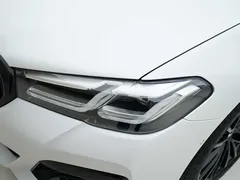 2022 BMW 5 Series 530Li xDrive M Sport Package, белый — фото 14