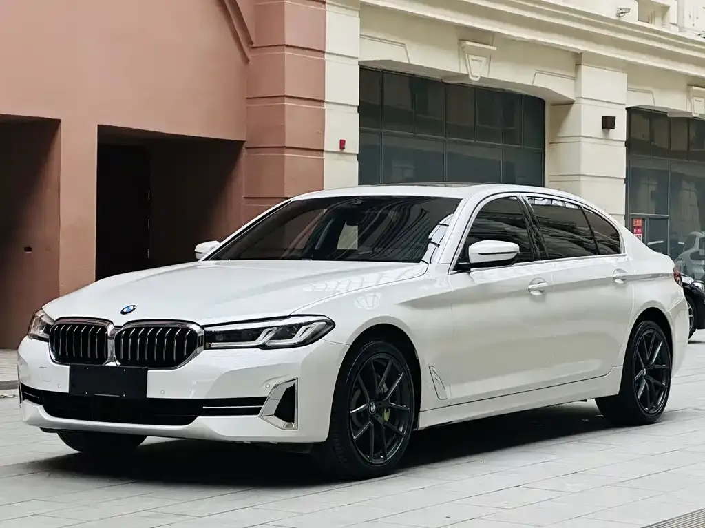 2022 BMW 5 Series 530Li Leading Luxury Package