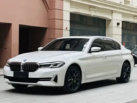 2022 BMW 5 Series 530Li Leading Luxury Package