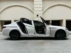 2022 BMW 5 Series 530Li Leading Luxury Package, белый — фото 3