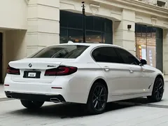 2022 BMW 5 Series 530Li Leading Luxury Package, белый — фото 7