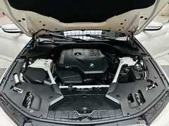 2022 BMW 5 Series 530Li Leading Luxury Package, белый — фото 11
