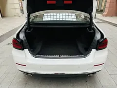 2022 BMW 5 Series 530Li Leading Luxury Package, белый — фото 14