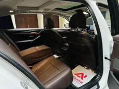 2022 BMW 5 Series 530Li Leading Luxury Package, белый — фото 19