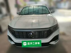 2022 Volkswagen Passat 430PHEV Luxury, белый — фото 2