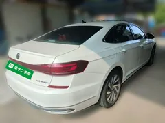 2022 Volkswagen Passat 430PHEV Luxury, белый — фото 4
