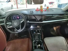 2022 Volkswagen Passat 430PHEV Luxury, белый — фото 5