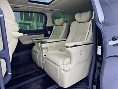 2020 Toyota Alphard Hybrid 2.5L Gold Special Edition, чёрный — фото 5