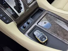 2020 Toyota Alphard Hybrid 2.5L Gold Special Edition, чёрный — фото 6