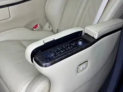 2020 Toyota Alphard Hybrid 2.5L Gold Special Edition, чёрный — фото 8