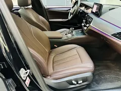 2022 BMW 5 Series 530Li xDrive M Sport Package, чёрный — фото 19