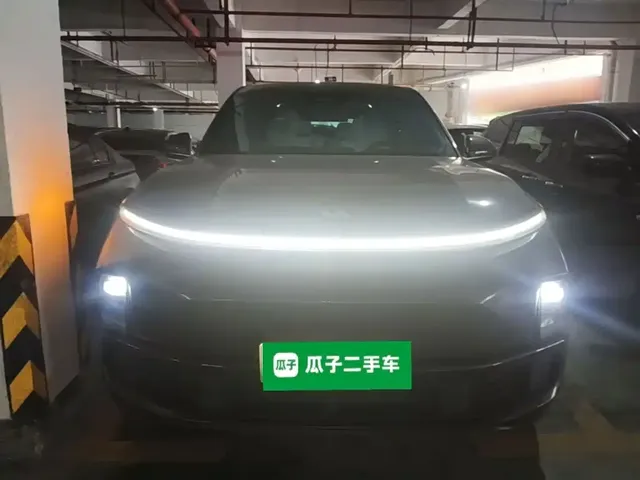 2023 Li Auto L8 Air