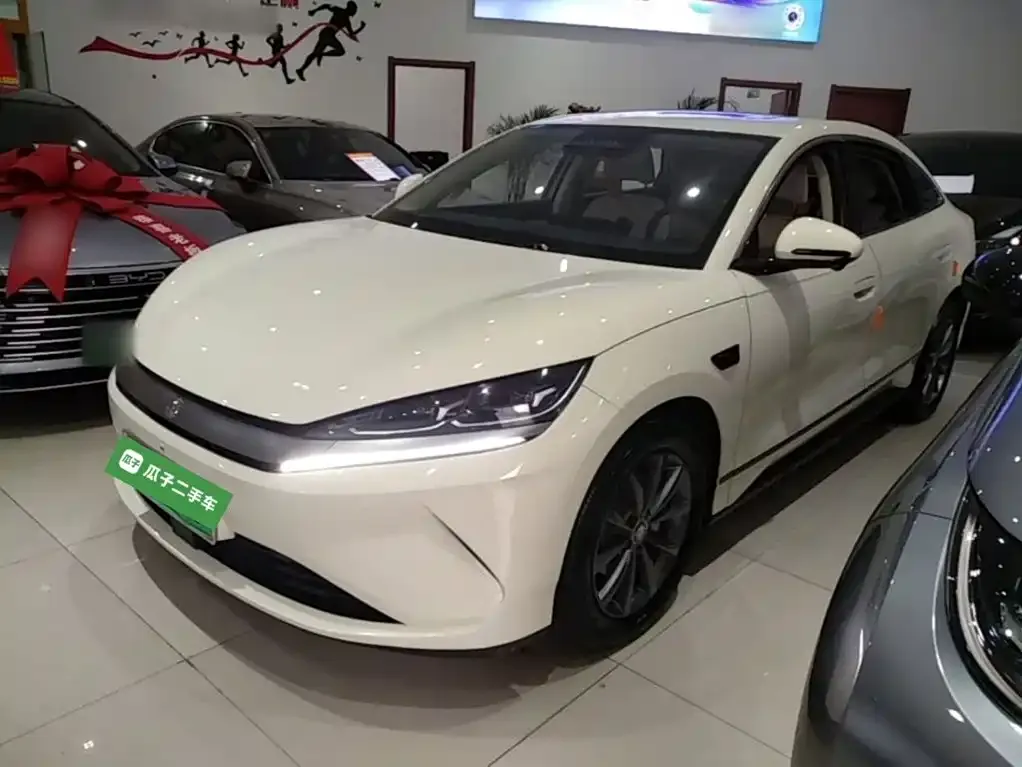 2025 BYD Qin L EV 470km Leading