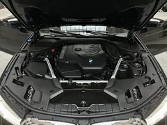 2022 BMW 5 Series 530Li Premium M Sport Package, чёрный — фото 12