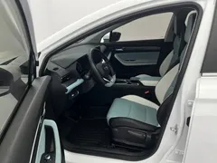 2022 Geely Emgrand S 1.4T CVT, белый — фото 19