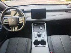2025 BYD Qin PLUS DM-i PHEV Smart Driving 55km Leading — фото 6