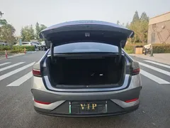 2025 BYD Qin PLUS DM-i PHEV Smart Driving 55km Leading — фото 13