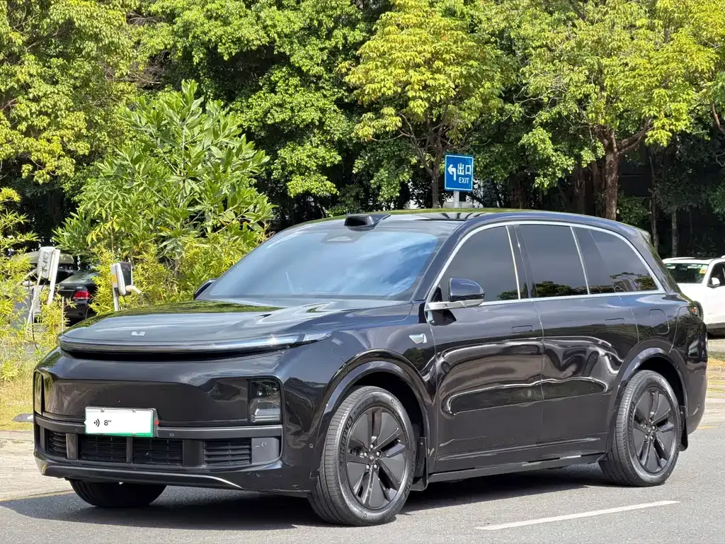 2024 Li Auto L8